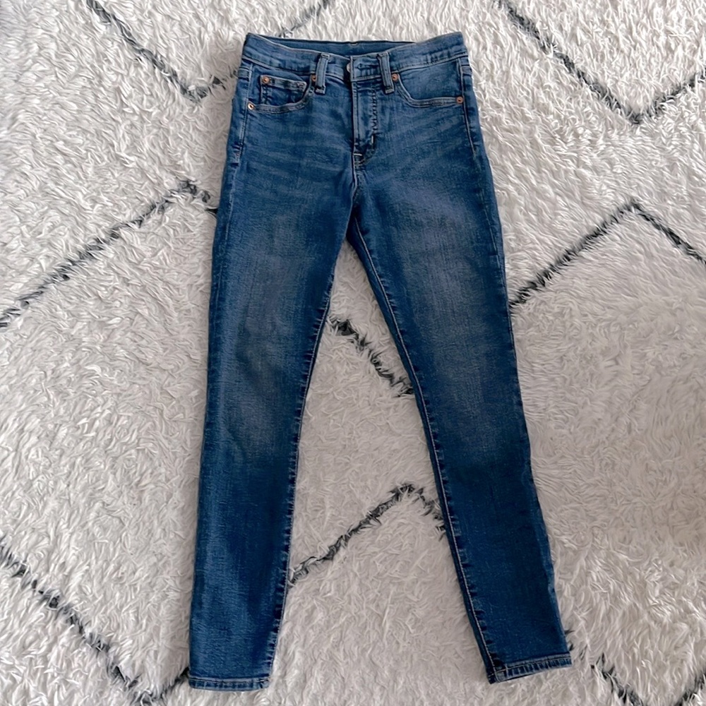 Gap High Rise Cheeky Straight Jeans 24P